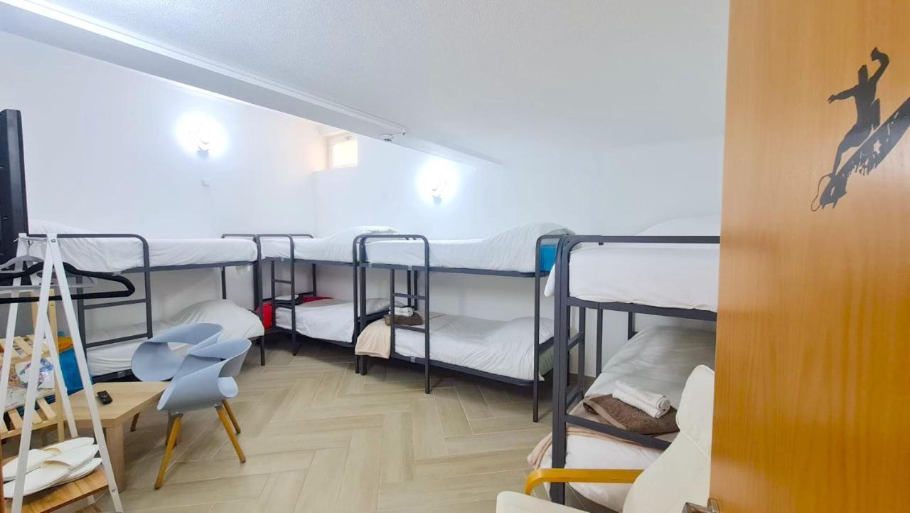 Quartos Para Viajantes, Surfistas, Grupos, Boa Energia Назаре Экстерьер фото
